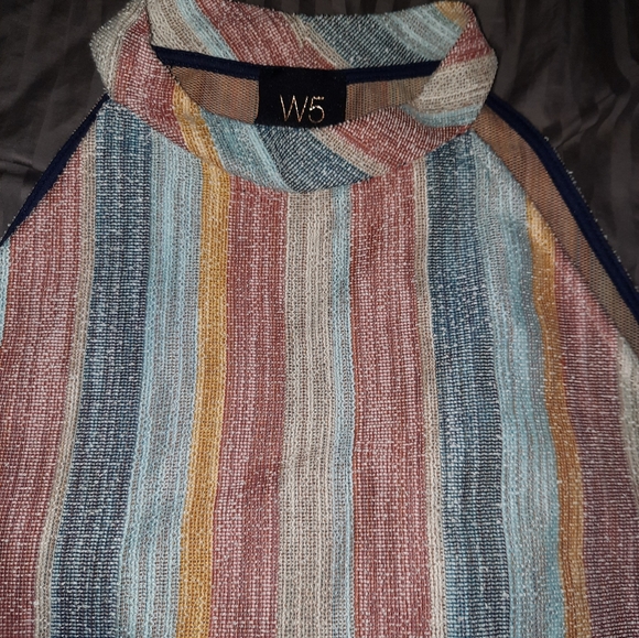 Beautiful striped W5 top - Picture 3 of 7